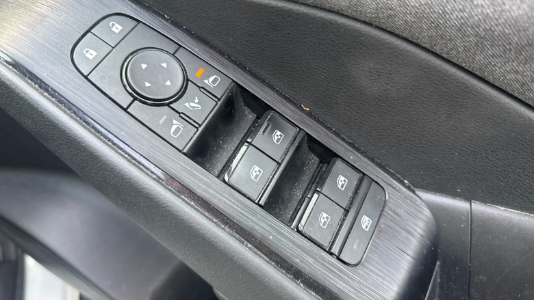 Nissan Qashqai 1.3 DiG-T MH Acenta Premium 5dr Petrol Hatchback